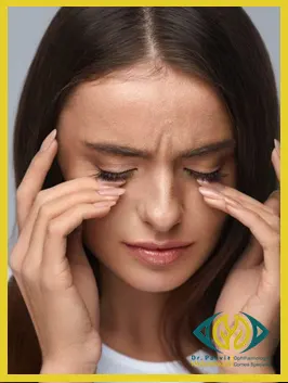 تاری دید و دوبینی
تورمی زرد رنگ بر روی ملتحمه
سوزش داخل چشم
خارش چشم
قرمزی چشم
احساس وجود شیء خارجی در چشم که حتی با مالش و فوت کردن از بین نخواهد رفت.